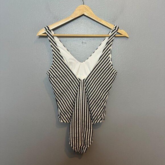ATHLETA seersucker v neck one piece swimsuit size XS - Picture 6 of 7